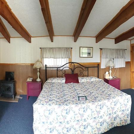 Twilite Motel Елсуърт Екстериор снимка